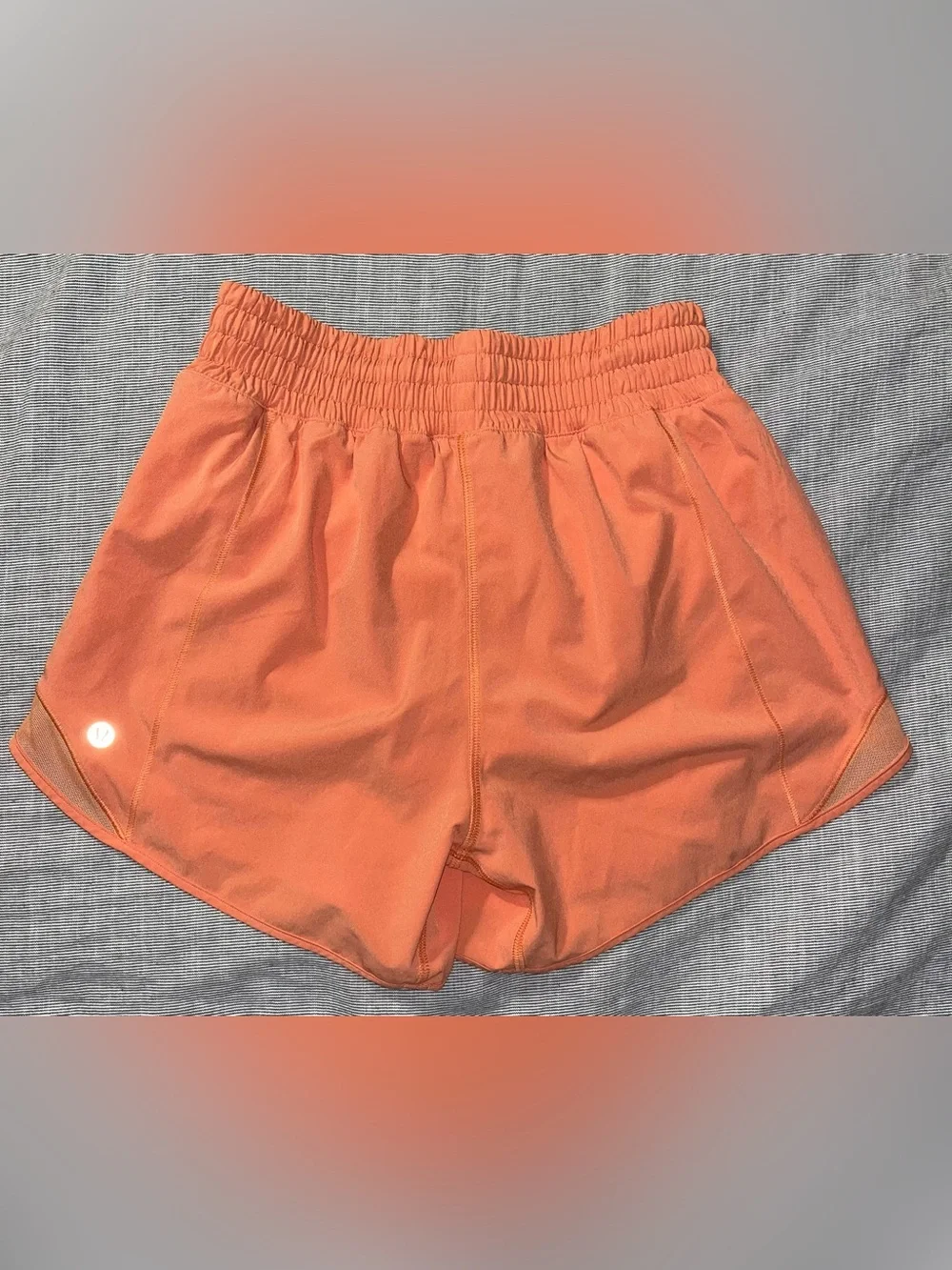 Lululemon Hotty Hot High-Rise Shorts 4” | Sunny Coral | Size 4